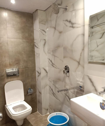 Bathroom, Powai Inn By Glitz Hotels, Mumbai Suburban