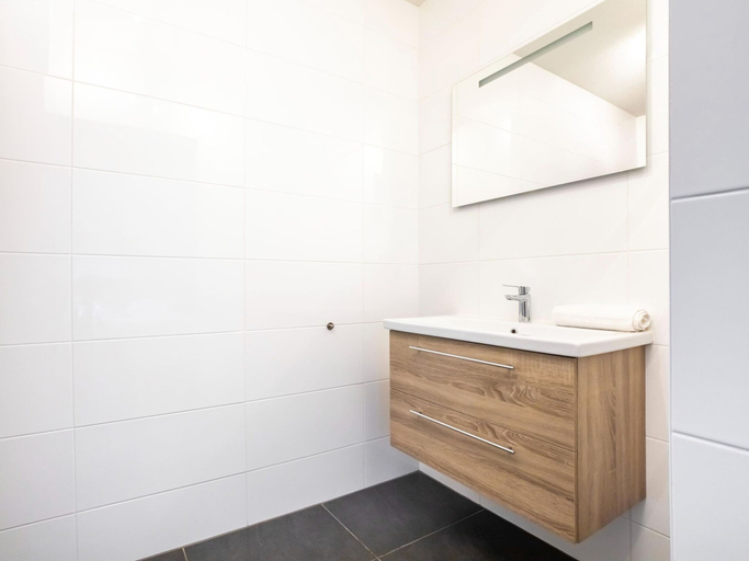Bathroom 3, Brand new Luxury Villa on a Small-scale Park With its own Jetty, Zeewolde