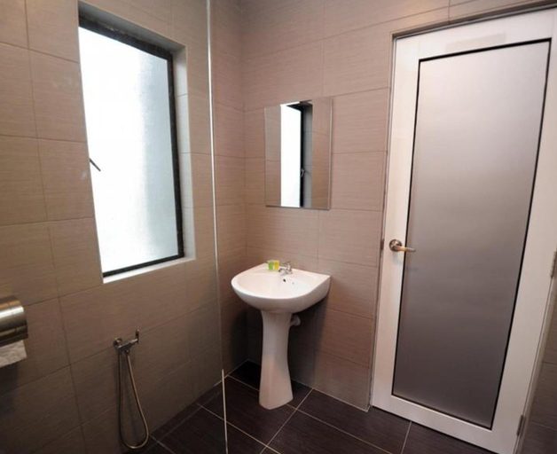 Bathroom 2