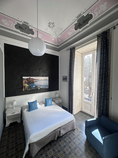 Bedroom 4, B&B I Puritani, Catania