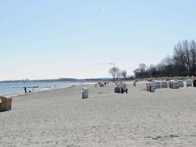 Beach 4, 6 Person Holiday Home in Grossenbrode, Ostholstein