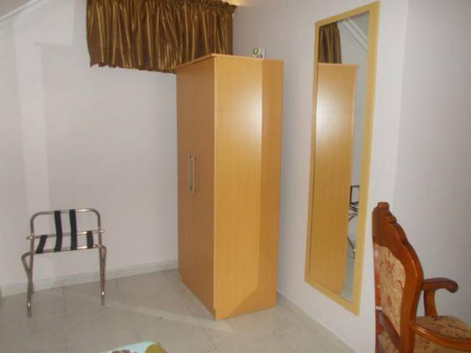 Others 4, Davok Suites, Uyo
