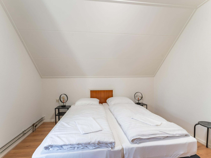 Room 3, Spacious Farmhouse in Silvolde With Garden, Wisch