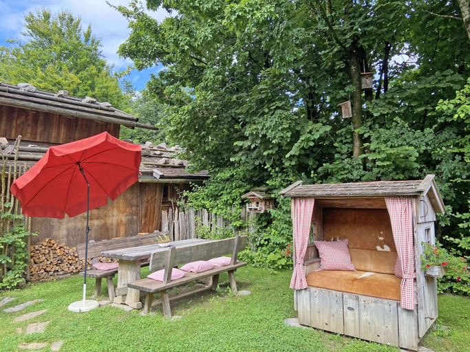 Garden 3, Eco-friendly chalet near the lake in Asten, Traunstein