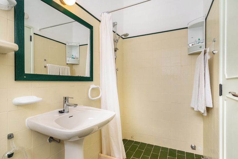 Bathroom 3, Balaia 3-Bed Family Holiday Villa, Albufeira