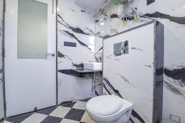 Bathroom 4, Hotel Shubh Hari, Jaipur