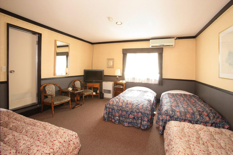 Bedroom 3, Petit Hotel & Restaurant Old Age, Hokuto