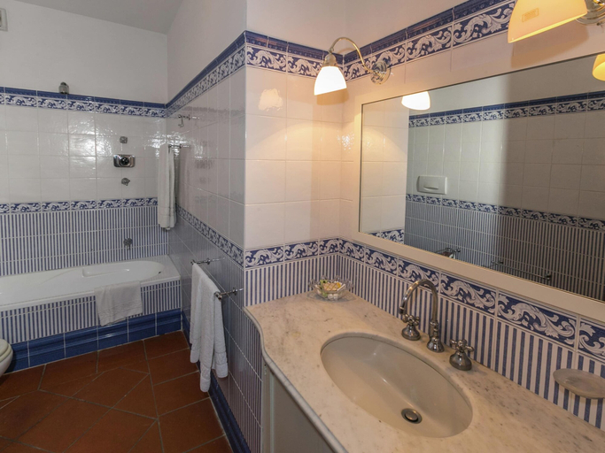Bathroom 3, Cozy Holiday Home With Pool in Sienna Italy, Siena