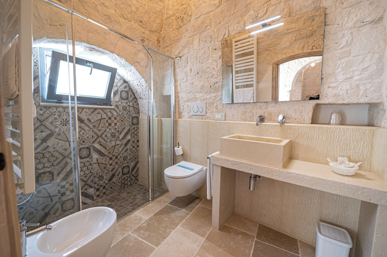 Bathroom 3, Resort Trulli San Leonardo, Bari