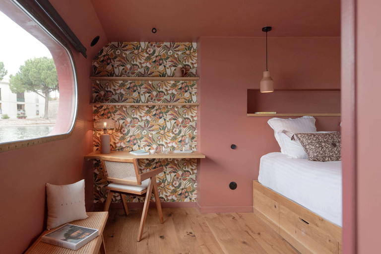 Bedroom 3, LA PENICHE Bed & Bicycle - Aigues Mortes, Gard