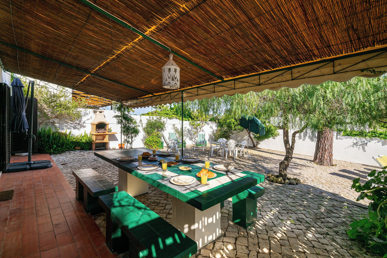 Food & Drinks, Balaia 3-Bed Family Holiday Villa, Albufeira
