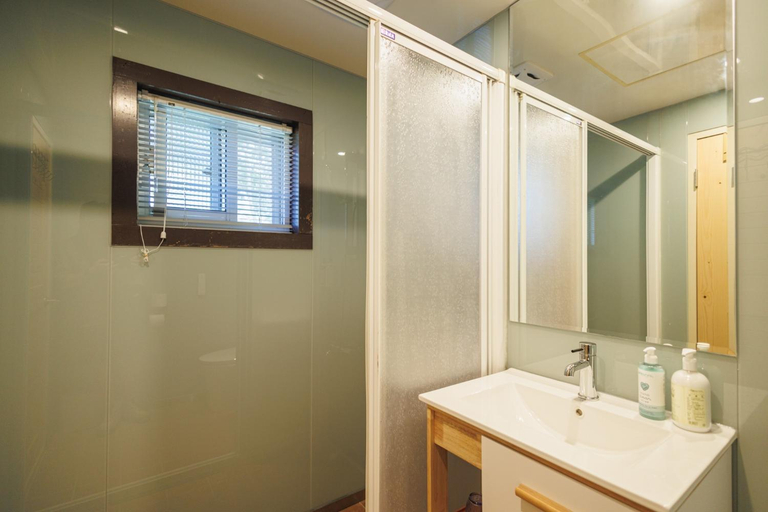 Bathroom 3, Chill hill cottage, Taichung
