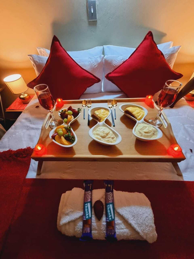 Food & Drinks 4, TEE CEE MARVELOUS GUEST HOUSE, Waterberg