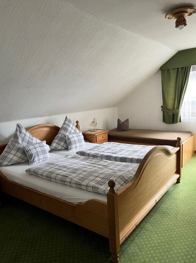 Room 2, Oberrain in het "vakantiehuis Schenk", Freudenstadt