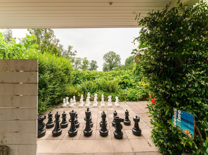 Others 4, Picturesque Holiday Home in Oldenzaal With Jacuzzi, Oldenzaal