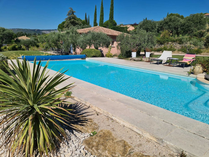 Sport & Beauty 4, Villa Jeanne, Vaucluse