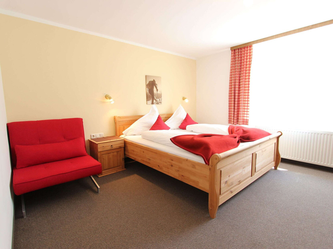 Others 4, Modern Apartment in Fieberbrunn With Terrace, Kitzbühel