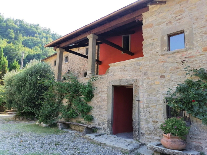 Exterior & Views 2, Comfy Home in San Godenzo With Lake Nearby, Florence