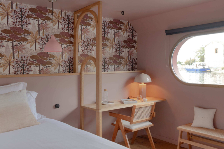 Bedroom 3, LA PENICHE Bed & Bicycle - Aigues Mortes, Gard