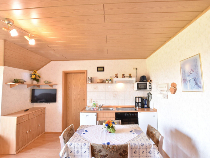 Others 5, Snug Apartment in Kropelin Germany, Rostock
