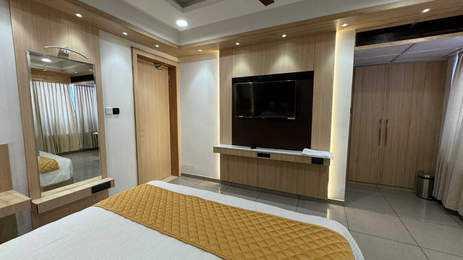 Bedroom 1, Hotel Royal stay, Thanjavur