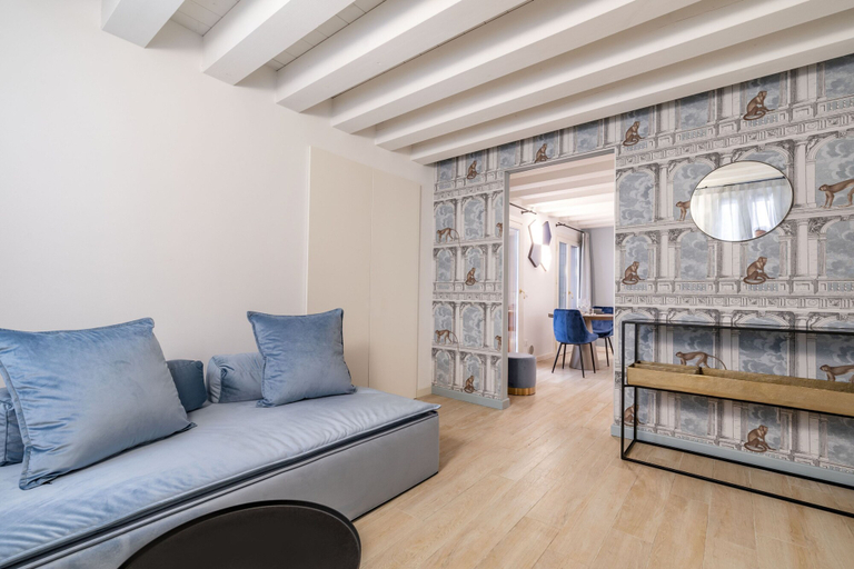 Room 4, The Blue Light by Wonderful Italy, Venezia