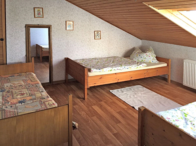 Bedroom 4, Cozy Apartment in Ellar With Garden, Limburg-Weilburg