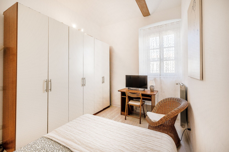 Room 2, Ardenza s Aires 600 Mt From Sea, Livorno