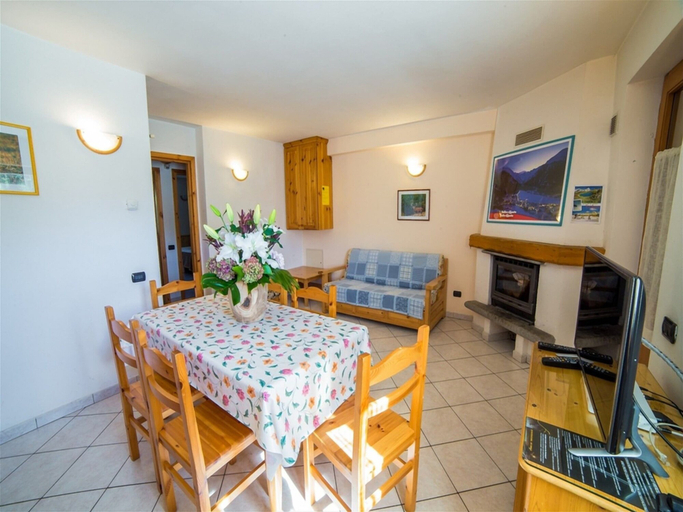 Living room 3, Chalet-village situated in a quiet area, Aosta