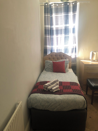 Bedroom 4, Northern pearl, Blackpool