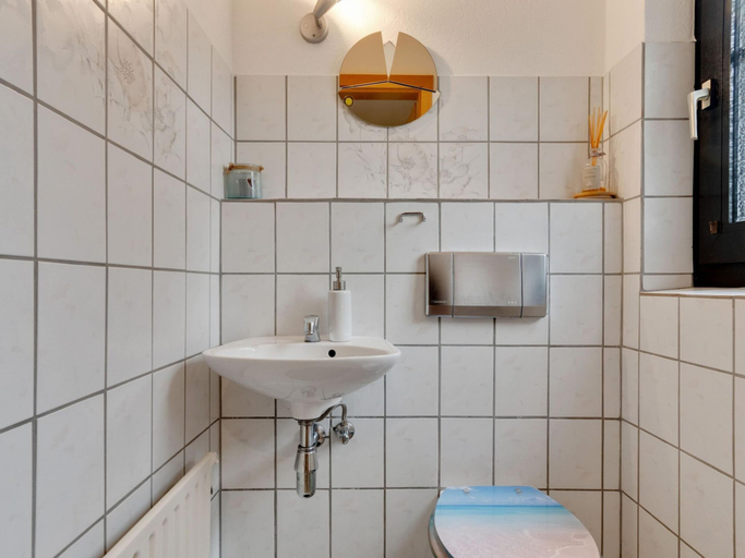 Bathroom 3, Cosy Holiday Home in Olsberg With Garden, Hochsauerlandkreis