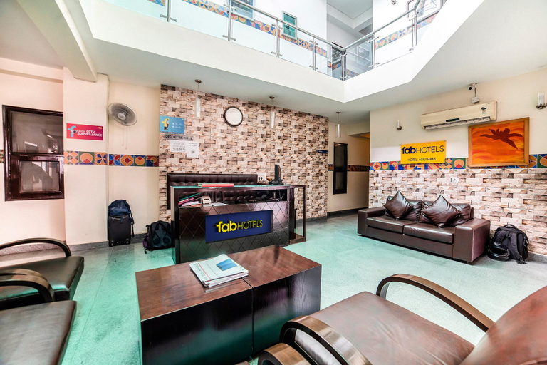 Public Area 2, Fabhotel Anutham, Delhi