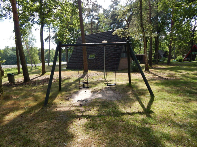 Children's area 4, Completely Detached Bungalow in a Nature-filled Park by a Large fen, Weert