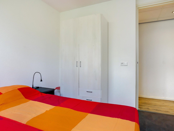 Room 3, Spacious Holiday Home in Noordwolde With Garden, Weststellingwerf