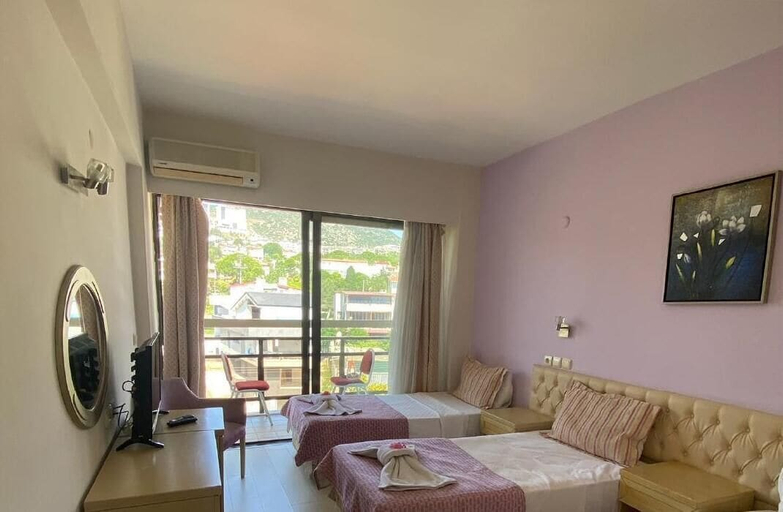 Bedroom 3, Porteras Hotel, Kuşadası