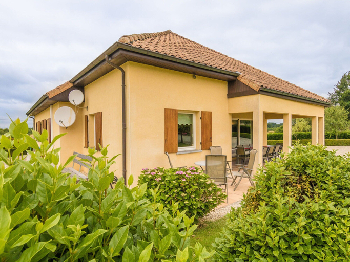 Exterior & Views 2, Modern Holiday Home in Aquitaine, Dordogne