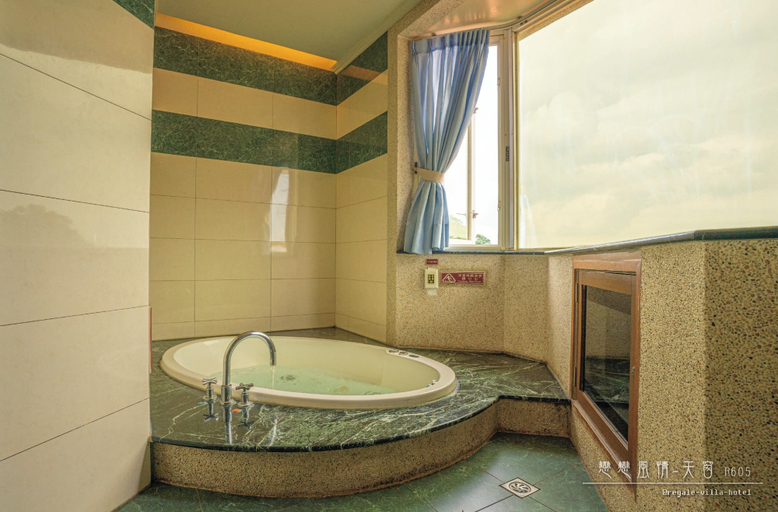 Bathroom 4, Regale Villa Hotel, New Taipei City