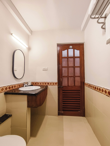 Bathroom 3, Olive Hotel Alidia Beach Resort by Embassy Group, North Goa