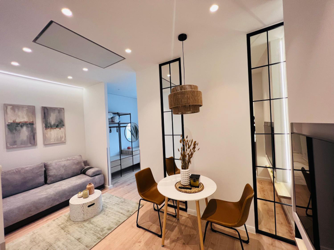 Others 2, Zeus Design Apartment Schlosspark Schonbrunn, Wien