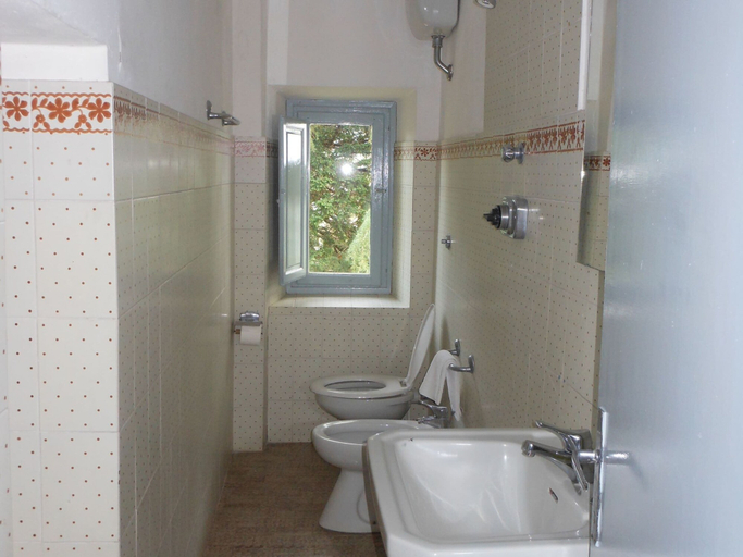 Bathroom 4, Apartment in a Farmhouse With Swimming Pool, Florence