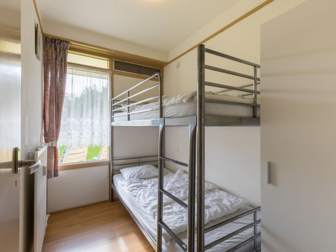 Bedroom 2, Attractive Apartment Near Vlissingen Beach, Vlissingen
