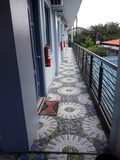 Others 5, Althea Apartelle, Moalboal