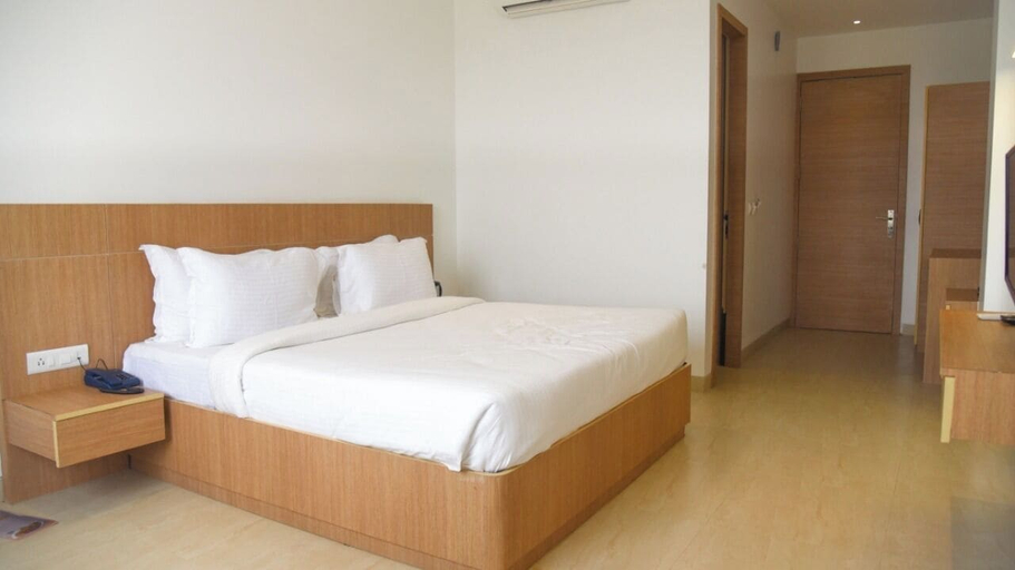 Bedroom 2, Maa Kripa Hotel & Banquets, Lucknow