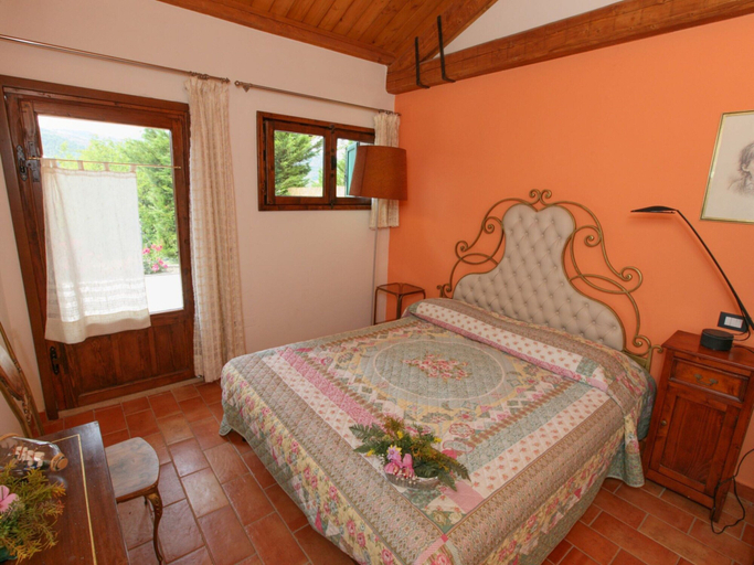 Bedroom 3, Large Holiday Home in Cagli With Pool, Pesaro E Urbino