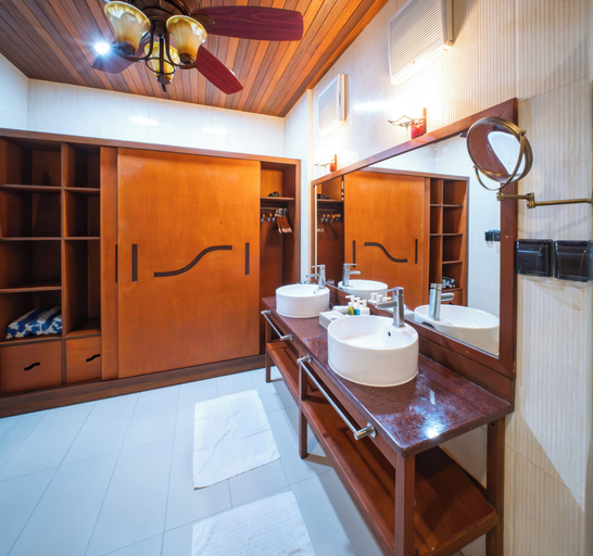 Bathroom 5, Araamu Hotels Maldives, Kaafu Atoll