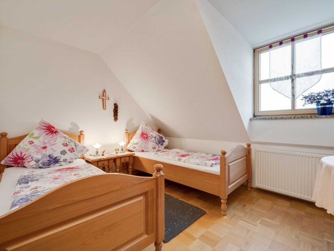 Others 2, Spacious Apartment With Sauna in Schonsee, Schwandorf