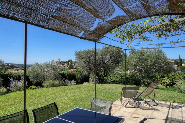 Others 5, Villa Jeanne, Vaucluse