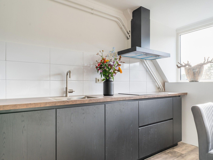 Private kitchen 2, Spacious Farmhouse in Silvolde With Garden, Wisch