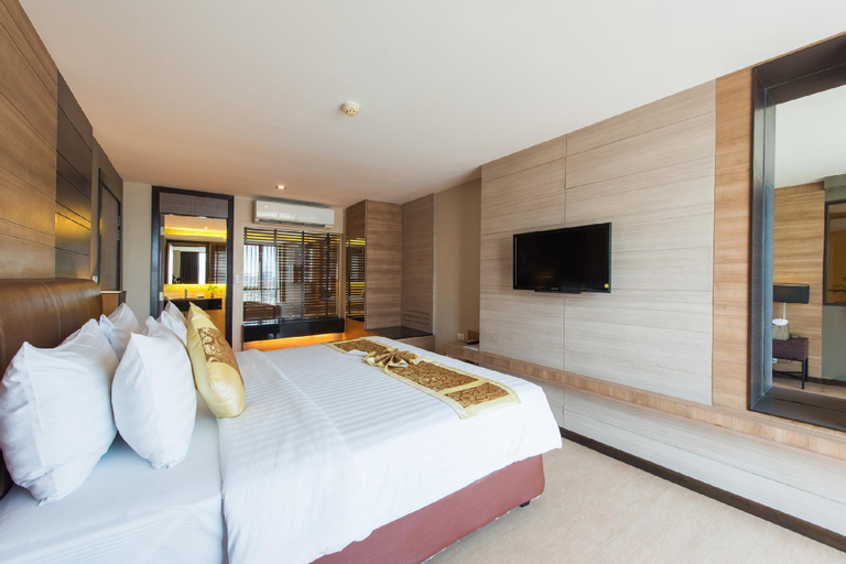 Bedroom 6
