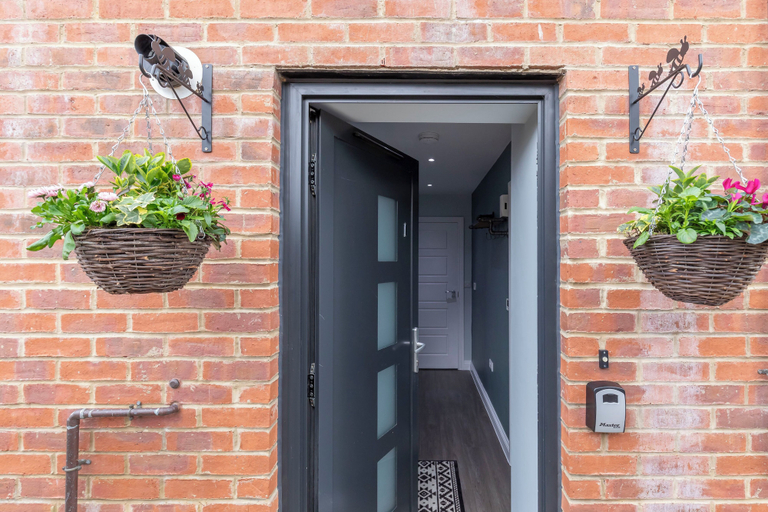 Exterior & Views, Elliot Oliver- Charming 1 Bed Apartment, Gloucestershire